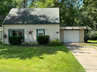 N5633 Maders Cir, Shawano, WI 54166