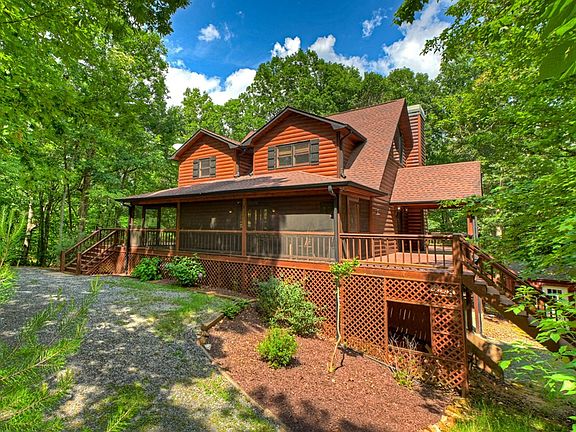 2nd image of 21 Trails End Ln
