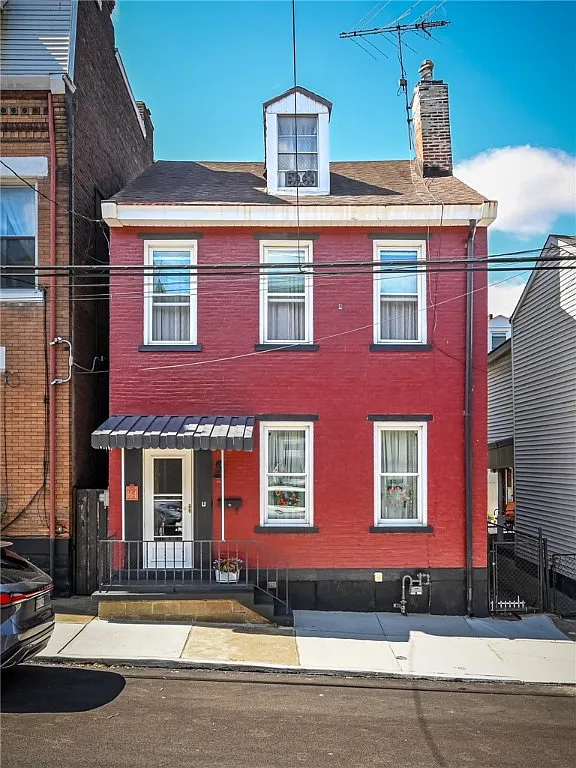 164 45th St photo 1