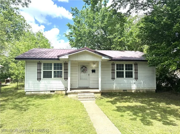 317 E Cedar St, Stilwell, OK 74960
