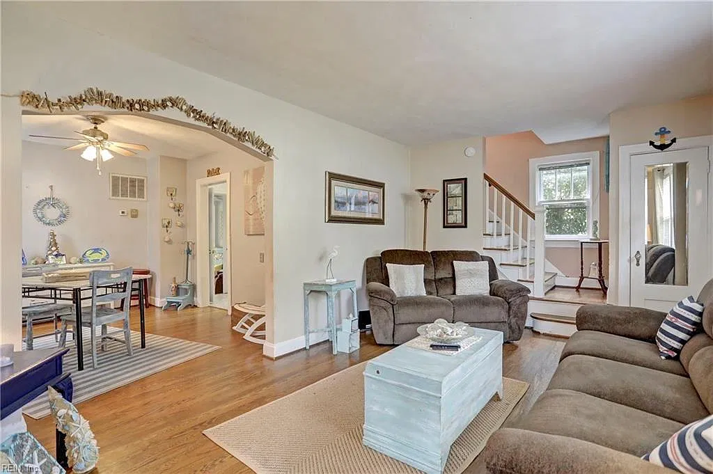 3 bed, 1451 sqft, $2,000 — Photo 2