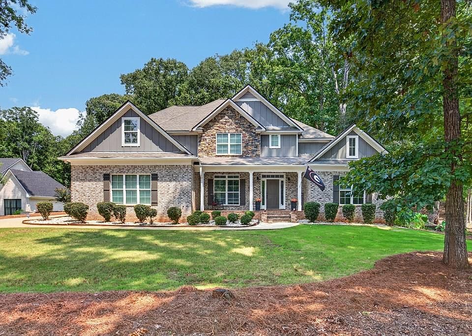 1st image of 31 Boxwood Ct