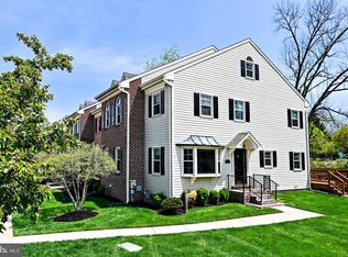 244 Georgetowne Ct, Royersford, PA 19468