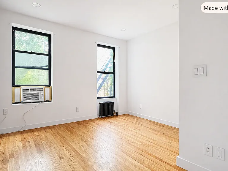 829 9th Ave #2B — Photo 2
