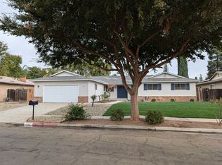 2044 W Los Altos Ave, Fresno, CA