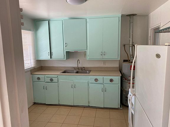 5th image of 912 Cardenas Dr NE