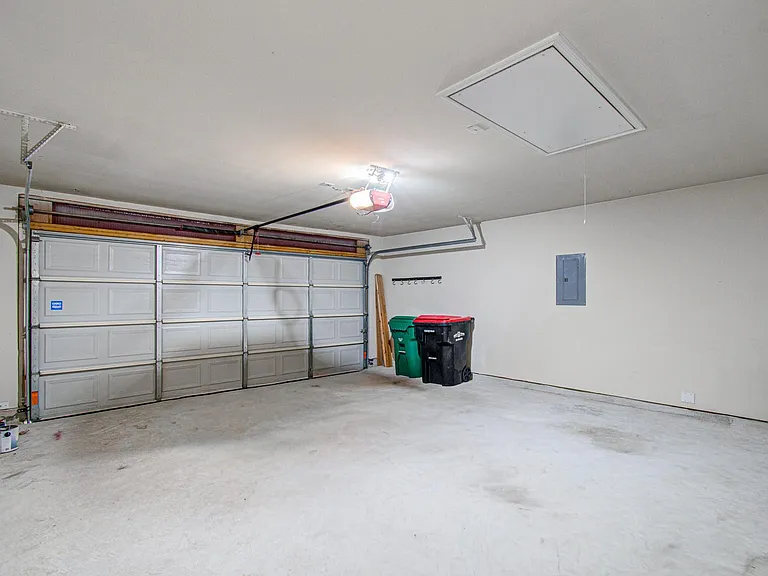 14915 Calico Heights Ln — Photo 16