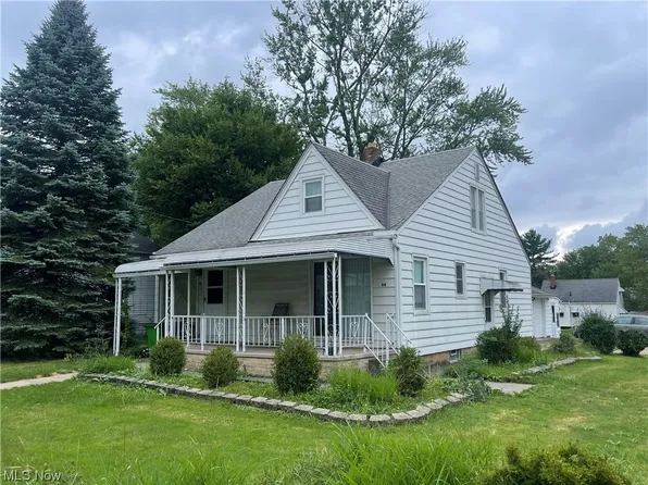 64 Berwyn Dr, Bedford, OH 44146
