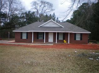 584 Dead Lake Rd, Creola, AL 36525