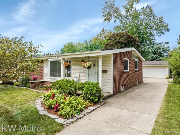 320 W La Salle Ave, Royal Oak, MI 48073