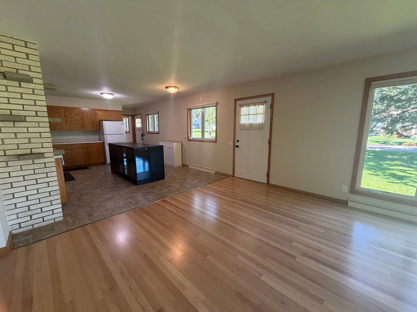 2364 S Syene Rd — Photo 3