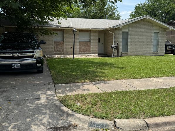 1121 Greencove Dr