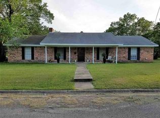 702 W Trinity St, Groesbeck, TX 76642