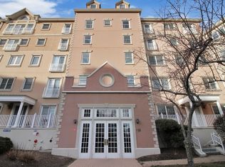 110 Shearwater Ct E APT 51, Jersey City, NJ