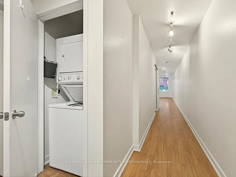 120 Jackson St W — Photo 24