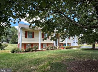 3 Meadow Ln, Luray, VA 22835
