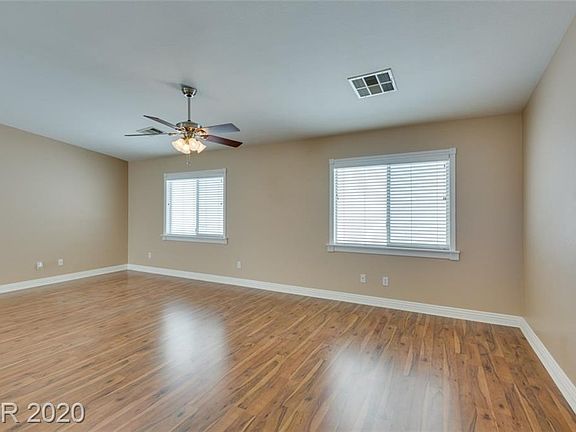 4th image of 5041 Droubay Dr