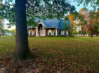 302 W Airport Rd, Broken Bow, OK 74728