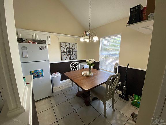 3rd image of 7021 Weatherwood Dr
