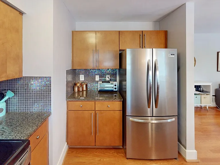 227 N Dotger Ave #E15 — Photo 13
