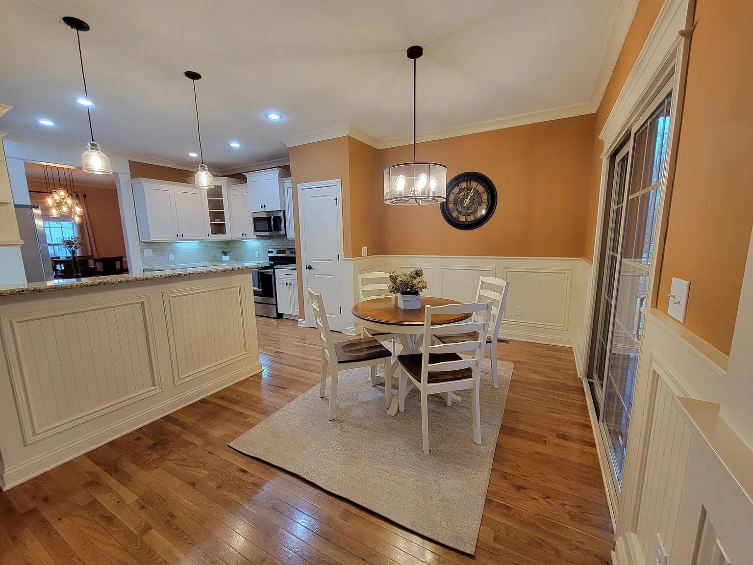 3 bed, 3.5 bath, 2410 sqft, $2,940 — Photo 1