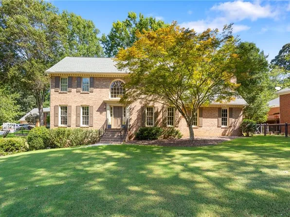 3725 Borning Ct, Johns Creek, GA 30022