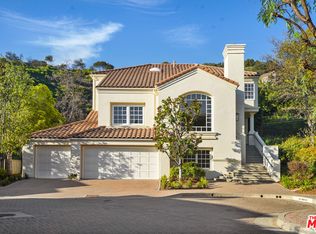 2424 Cobham Ct, Los Angeles, CA 90077