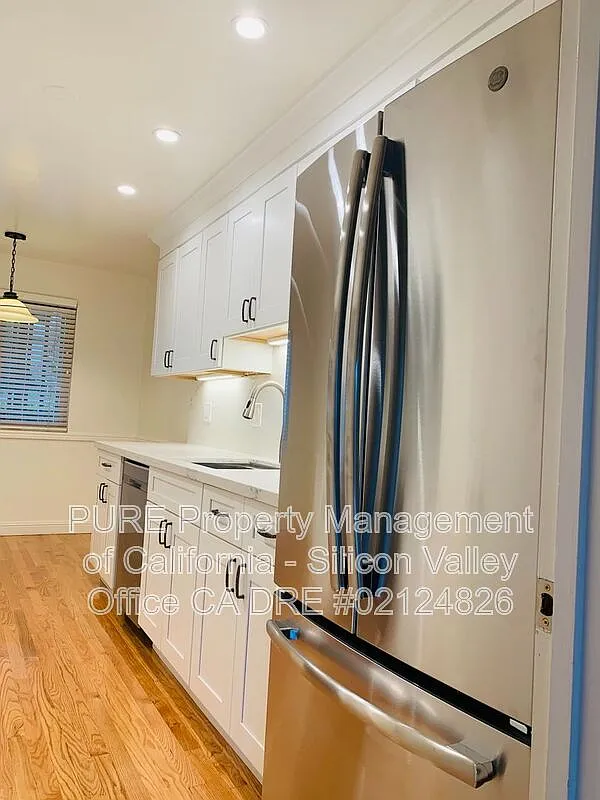 2 bed, 2.0 bath, 1097 sqft, $4,495 — Photo 4