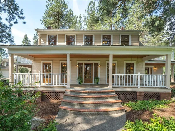 10201 N Waikiki Rd, Spokane, WA 99218