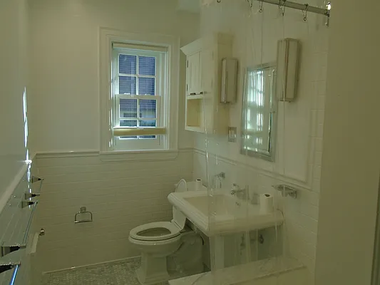 Rented by 18 REALTY | media 28