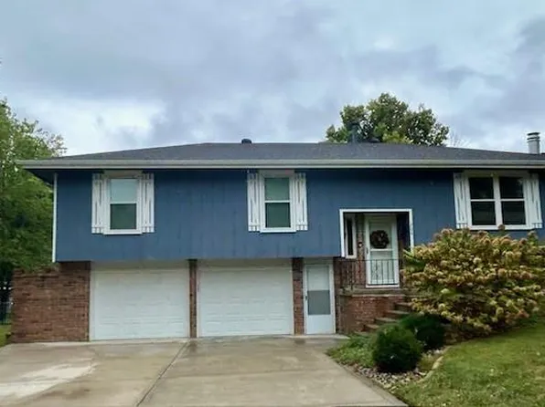 206 Crest Dr, Excelsior Springs, MO 64024