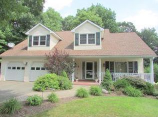 17 Crestwood Rd, Owego, NY 13827