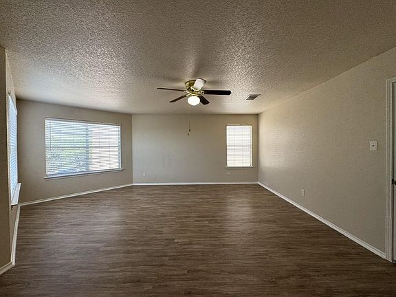 3rd image of 619 Mathis Mdw