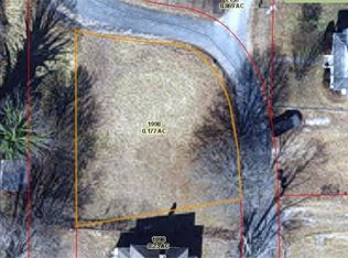 513 Kyle St, Mount Airy, NC 27030