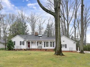 3570 Canterbury Rd, Westlake, OH 44145