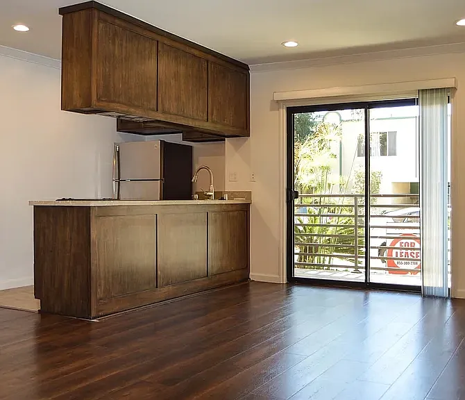1832 Purdue Ave #102 — Photo 1