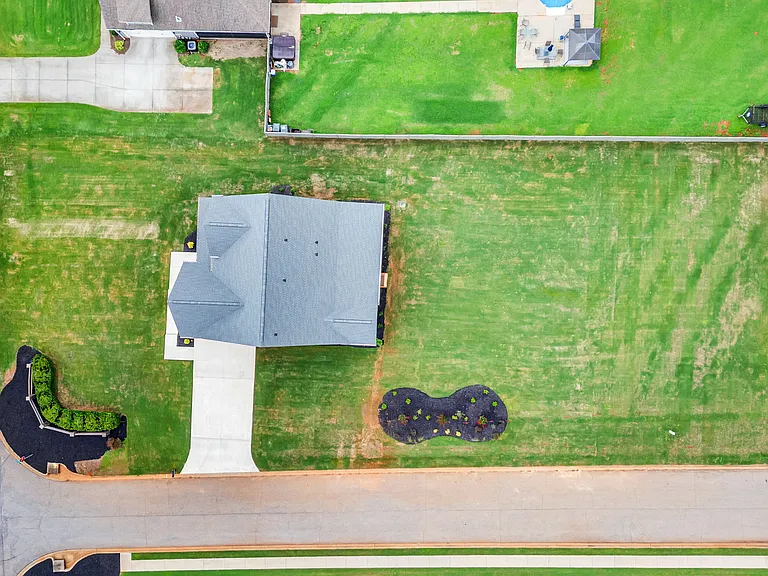 117 Carshalton Dr — Photo 51