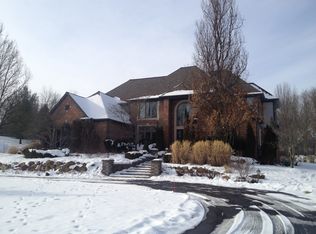 8205 Valley View Dr, Clarkston, MI