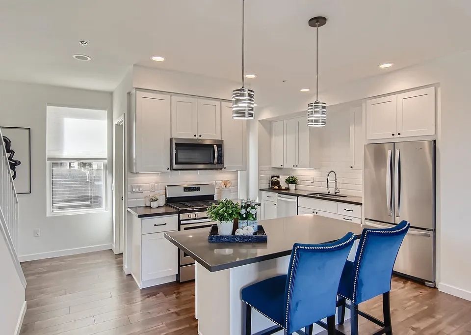 Kitchen, Level 2