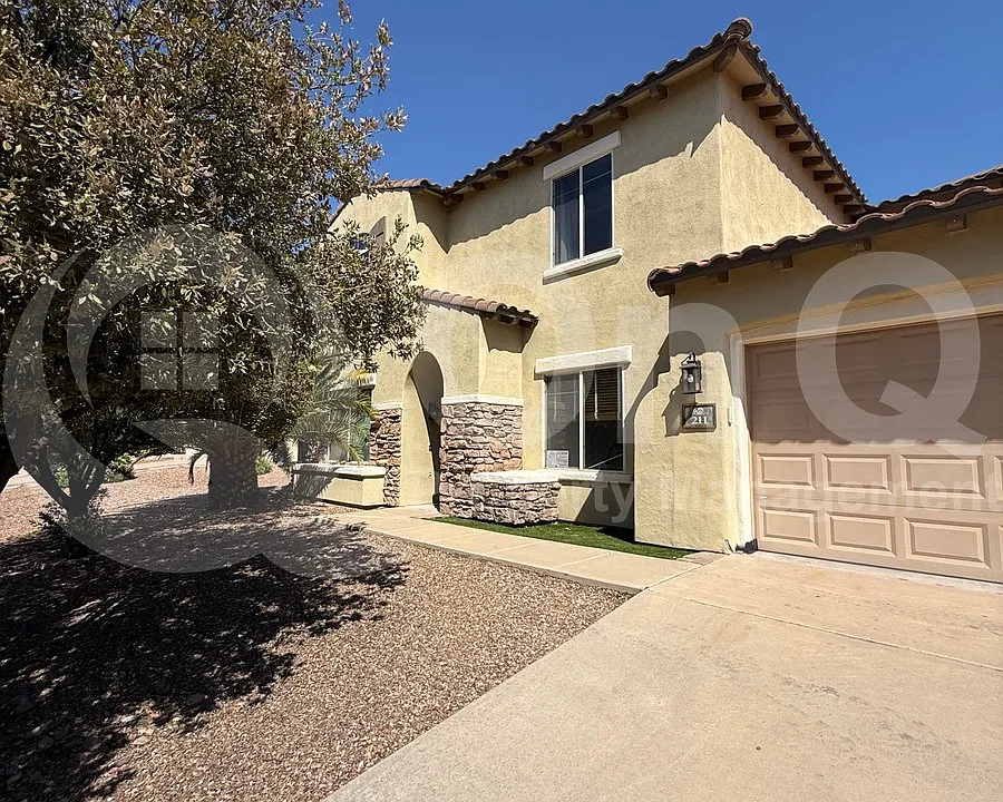 211 E Camino Rancho Cielo