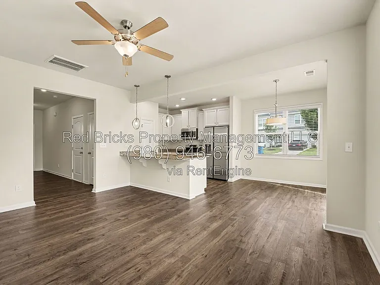 3912 Townes Blvd — Photo 7