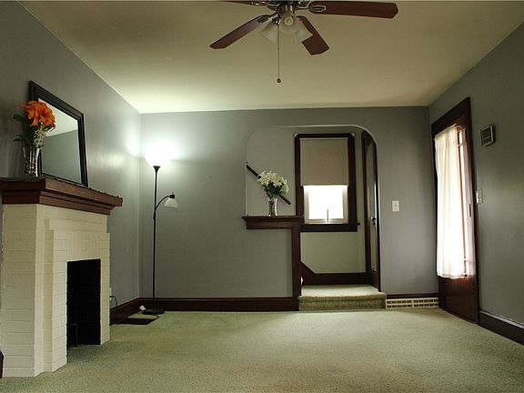 3rd image of 679 Arch St