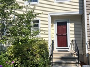 157 Fox Hollow Way, Manchester, NH 03104