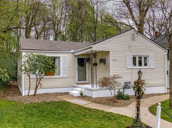 655 N Way St, Barberton, OH 44203