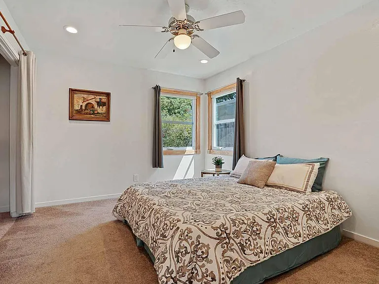 832 Eureka Ave — Photo 13