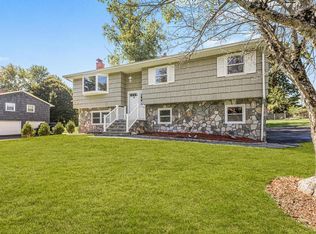 2687 Old Yorktown Rd, Yorktown Heights, NY 10598
