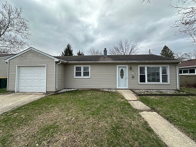 1st image of 411 E Kankakee River Dr