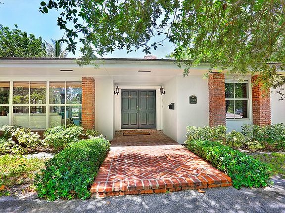 3rd image of 7301 Capilla Ct