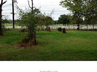 312 W Fairway Dr, Bryan, TX 77801