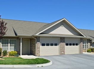 2392 Suncrest Village Ln, Johnson City, TN 37615